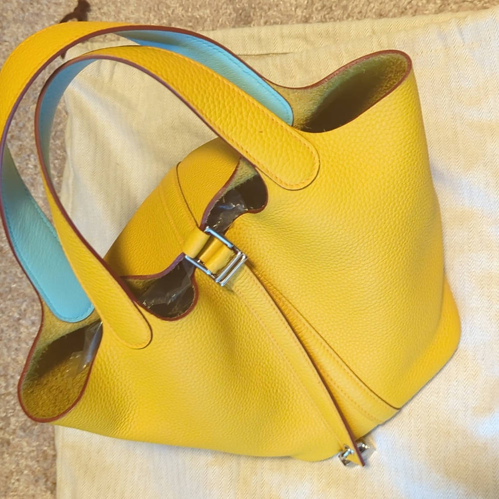 Hermes picotin